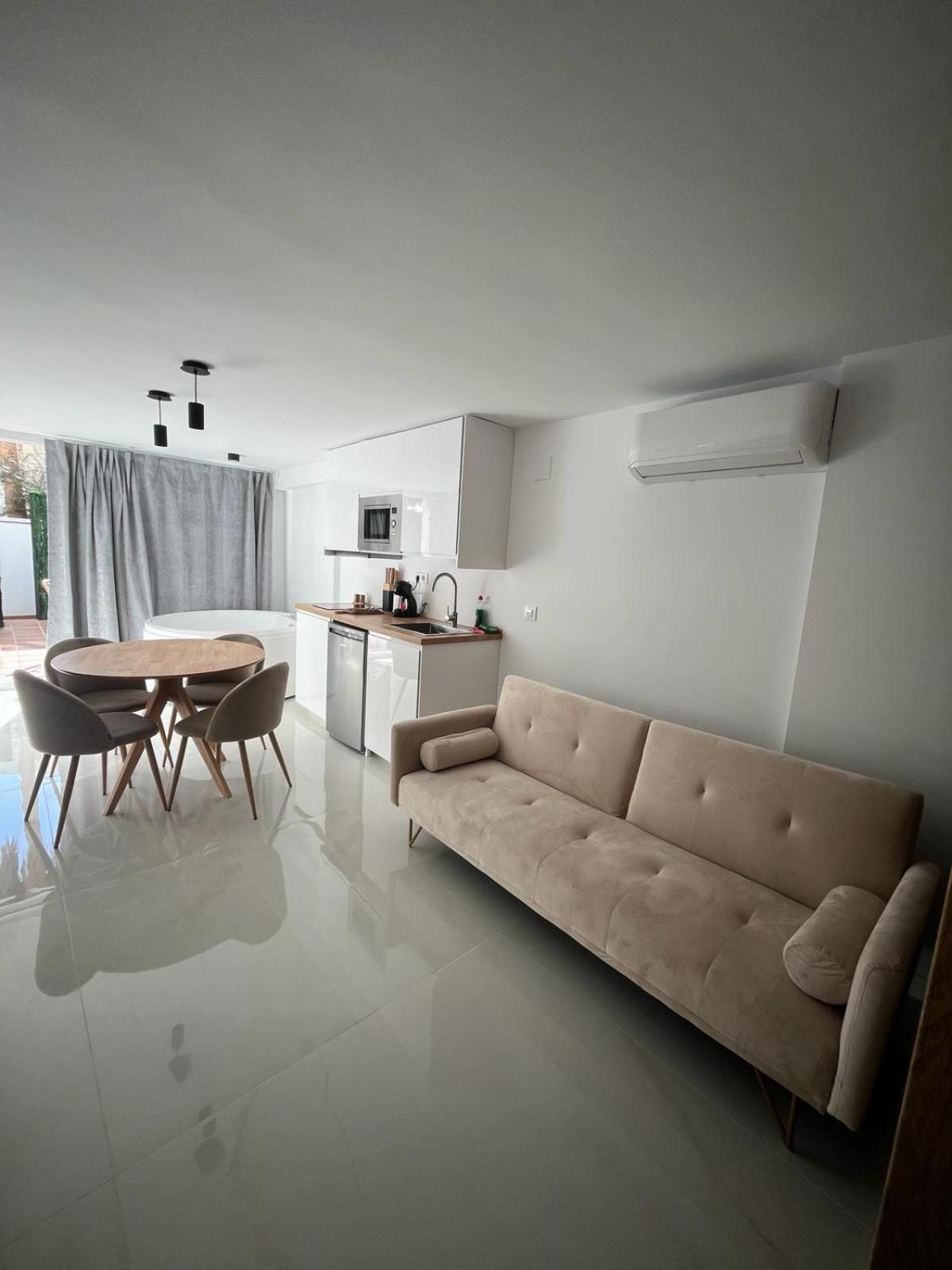 Suite Playamar Con Jacuzzi Torremolinos Zewnętrze zdjęcie